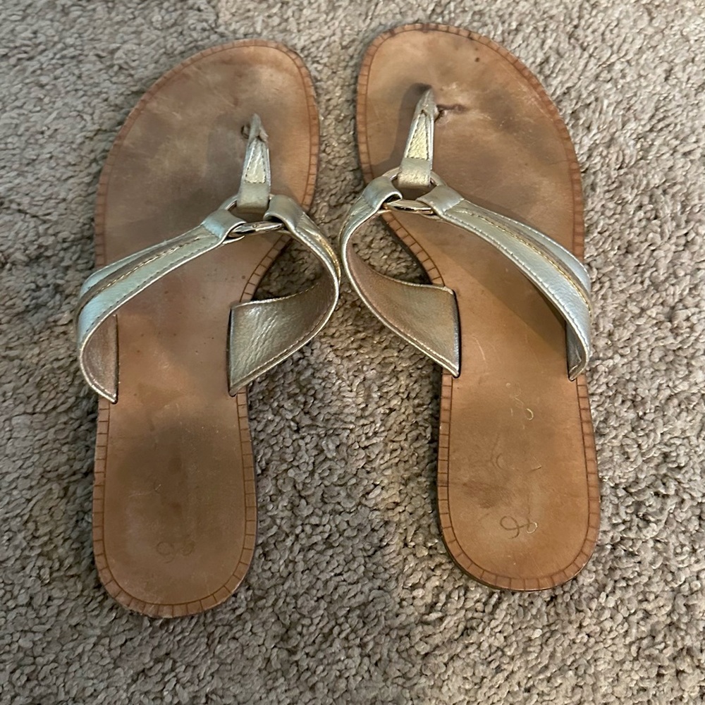 Lilly Pulitzer McKim Sandal Flip Flop in gold